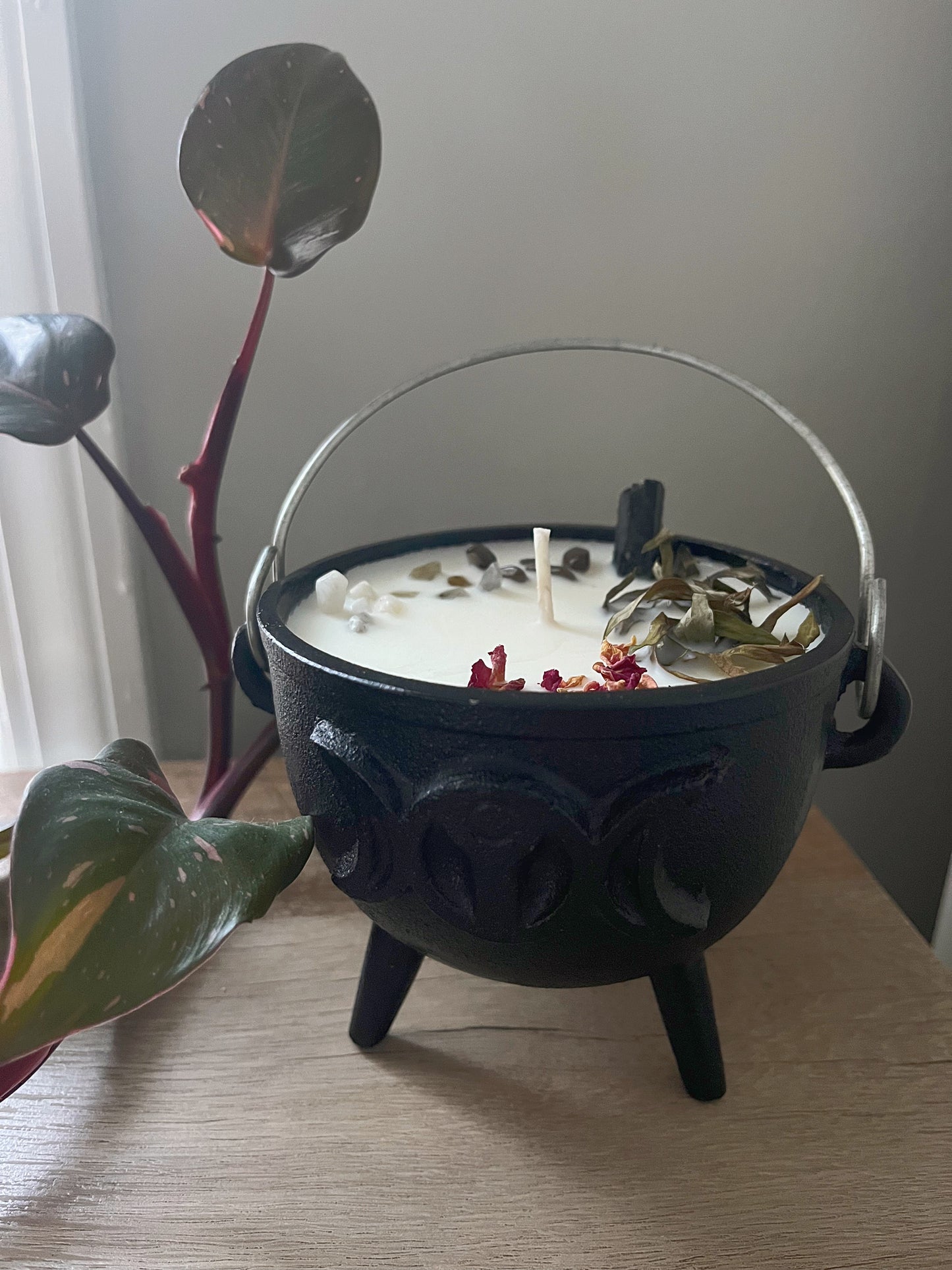 Hecate Cauldron Candle